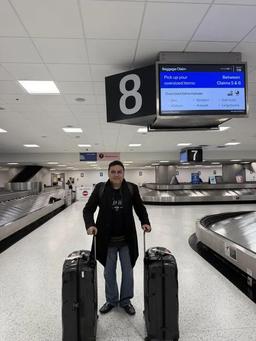 Sampai di  Houston, USA, total 28 jam perjalanan pesawat.