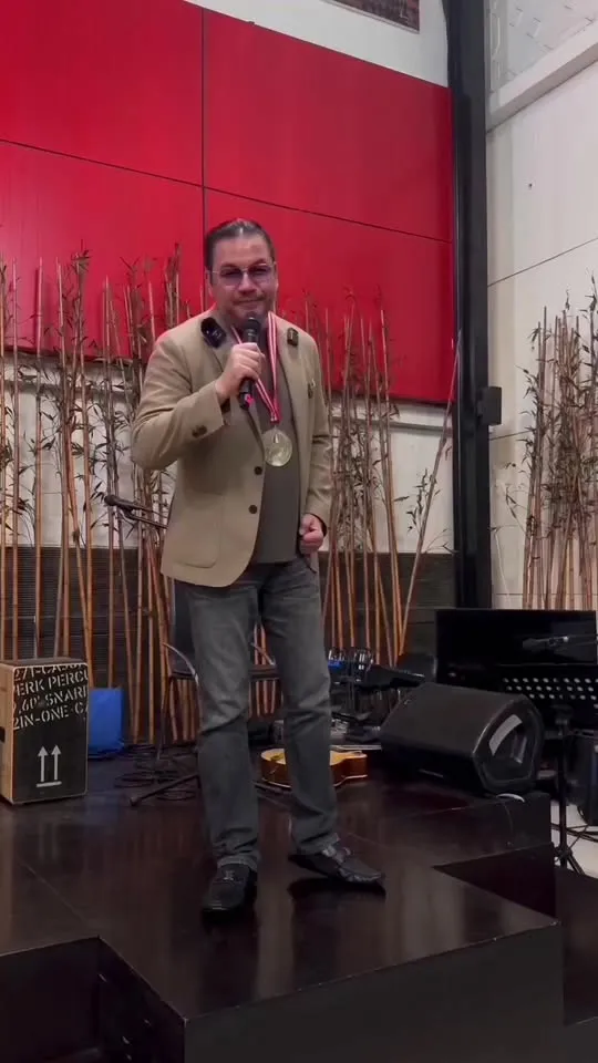 Denny JA: Politik Baru Dibalik Memenangkan Pilpres 5 Kali Berturut- Turut